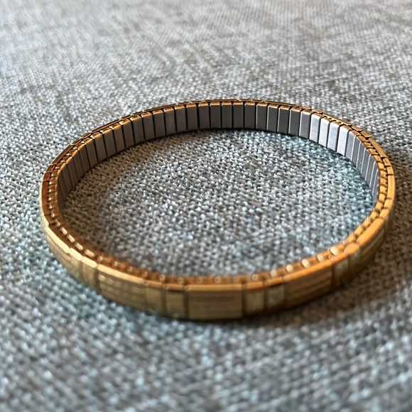 Good tone stretch bracelet - Picture 1 of 1